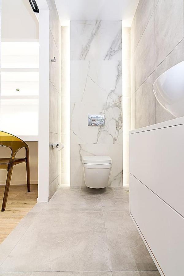 Ferienwohnung Brand New Flat For 4 Ppl Next To Syntagma Sq. Athen Exterior foto